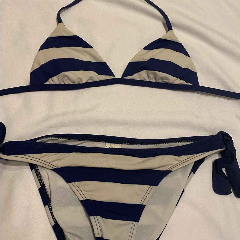 Splendid Reversible Navy/White striped bikini. Size Small